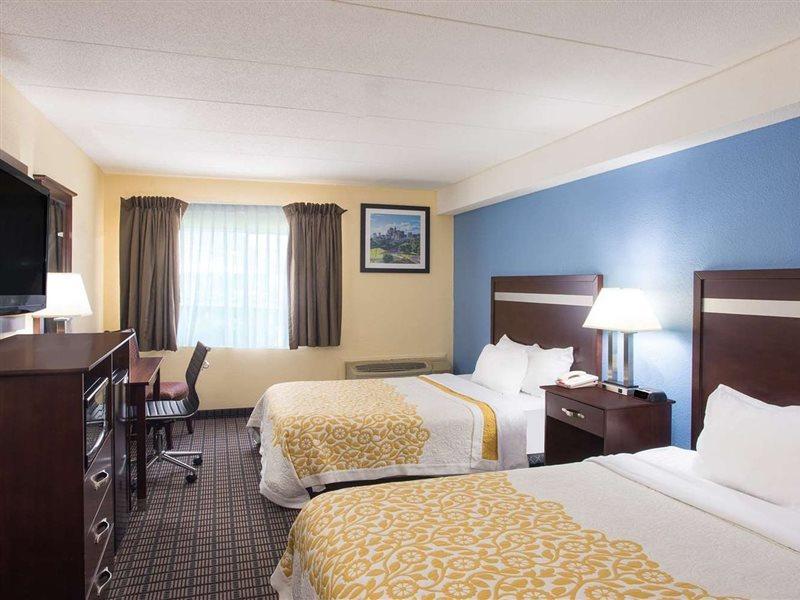 Days Inn By Wyndham New Haven Extérieur photo